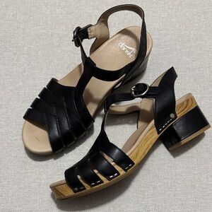 Like New-Dansko Mara Open Toe Sandals-Euro Sz 40-Black Leather-Heel-Ankle Strap